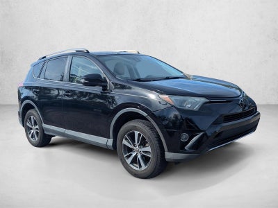 2018 Toyota RAV4 XLE FWD (GS)