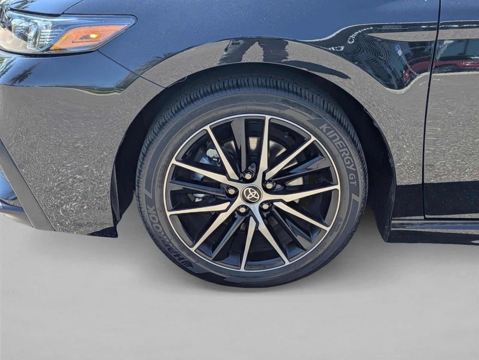 2023 Toyota Camry SE Auto (SE)