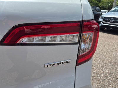2022 Honda Pilot Touring 7-Passenger 2WD