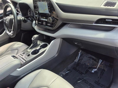 2022 Toyota Highlander XLE AWD (Natl)