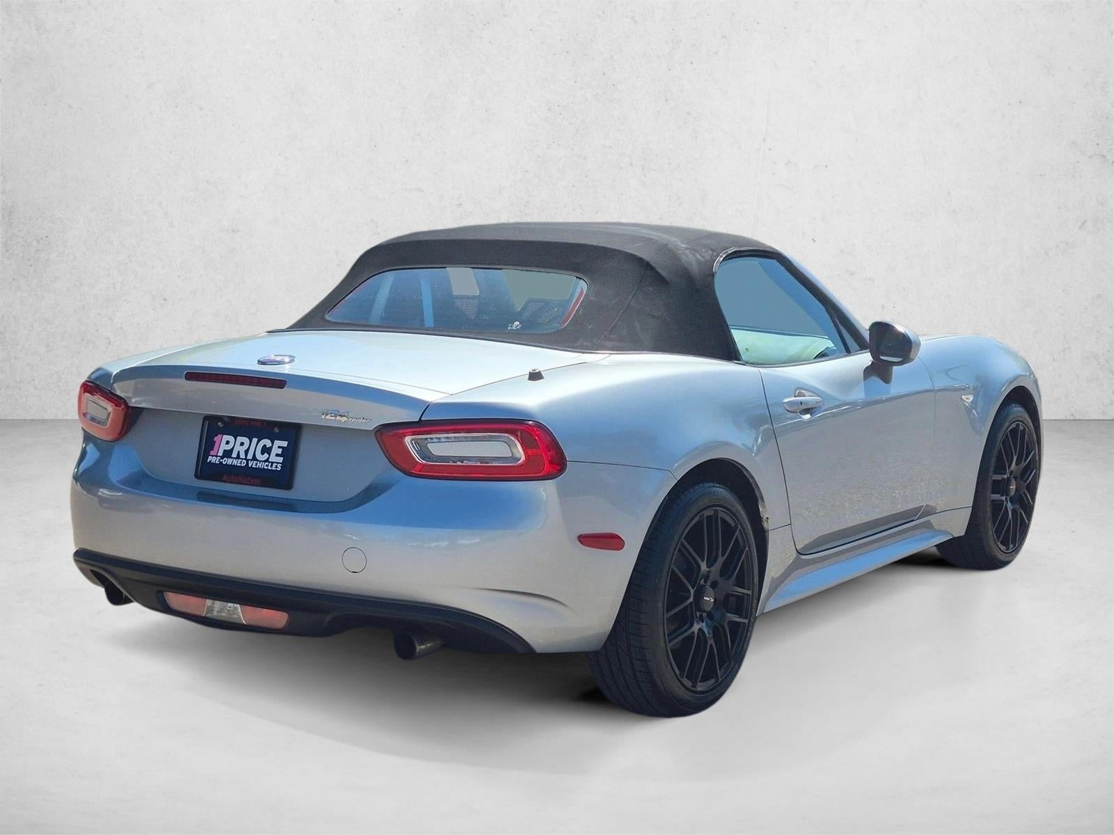2018 FIAT 124 Spider Lusso Convertible