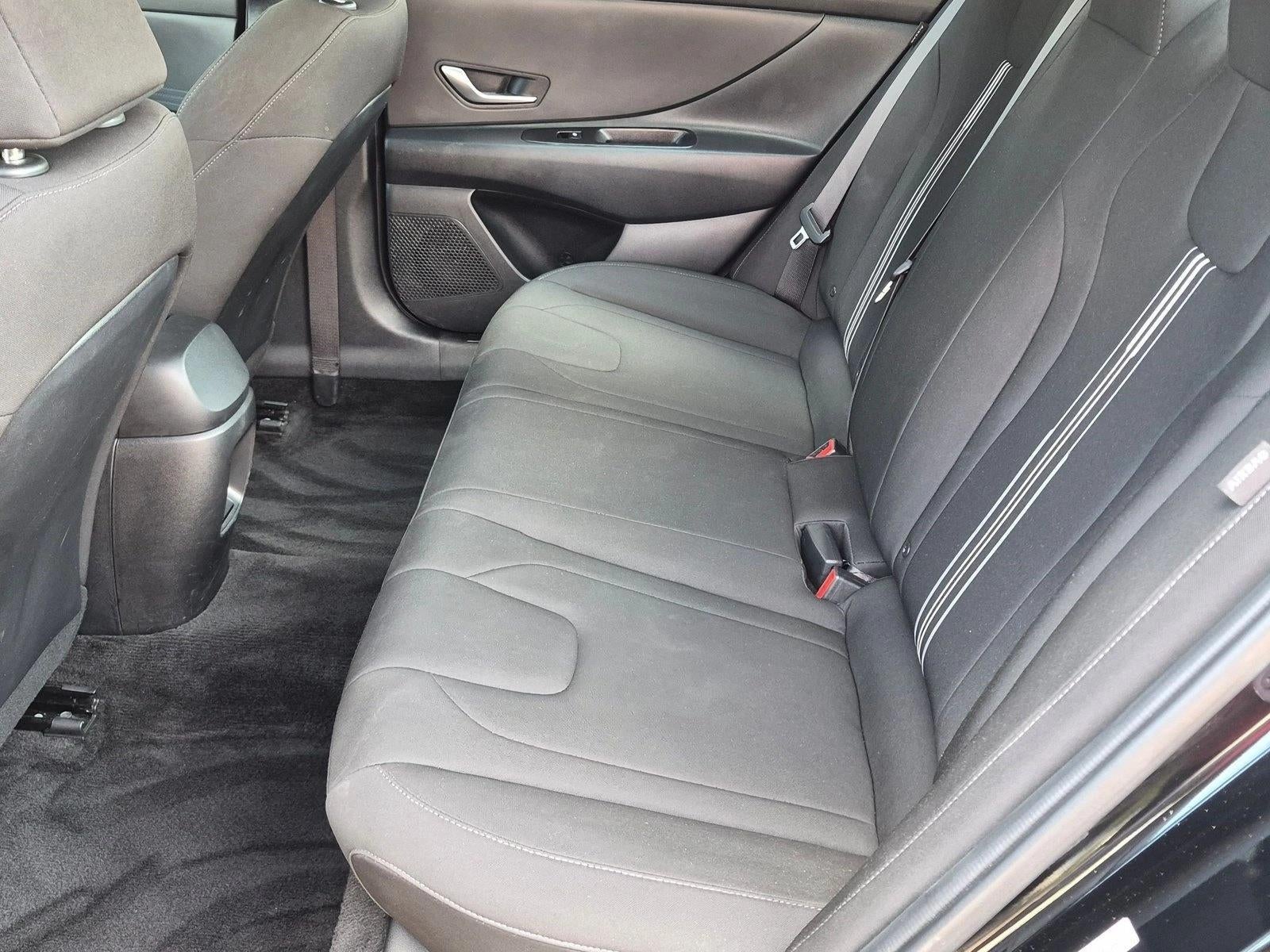 2024 Hyundai ELANTRA SEL IVT