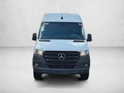 2022 Mercedes-Benz Sprinter Cargo Van 2500 Standard Roof I4 Gas 144" RWD