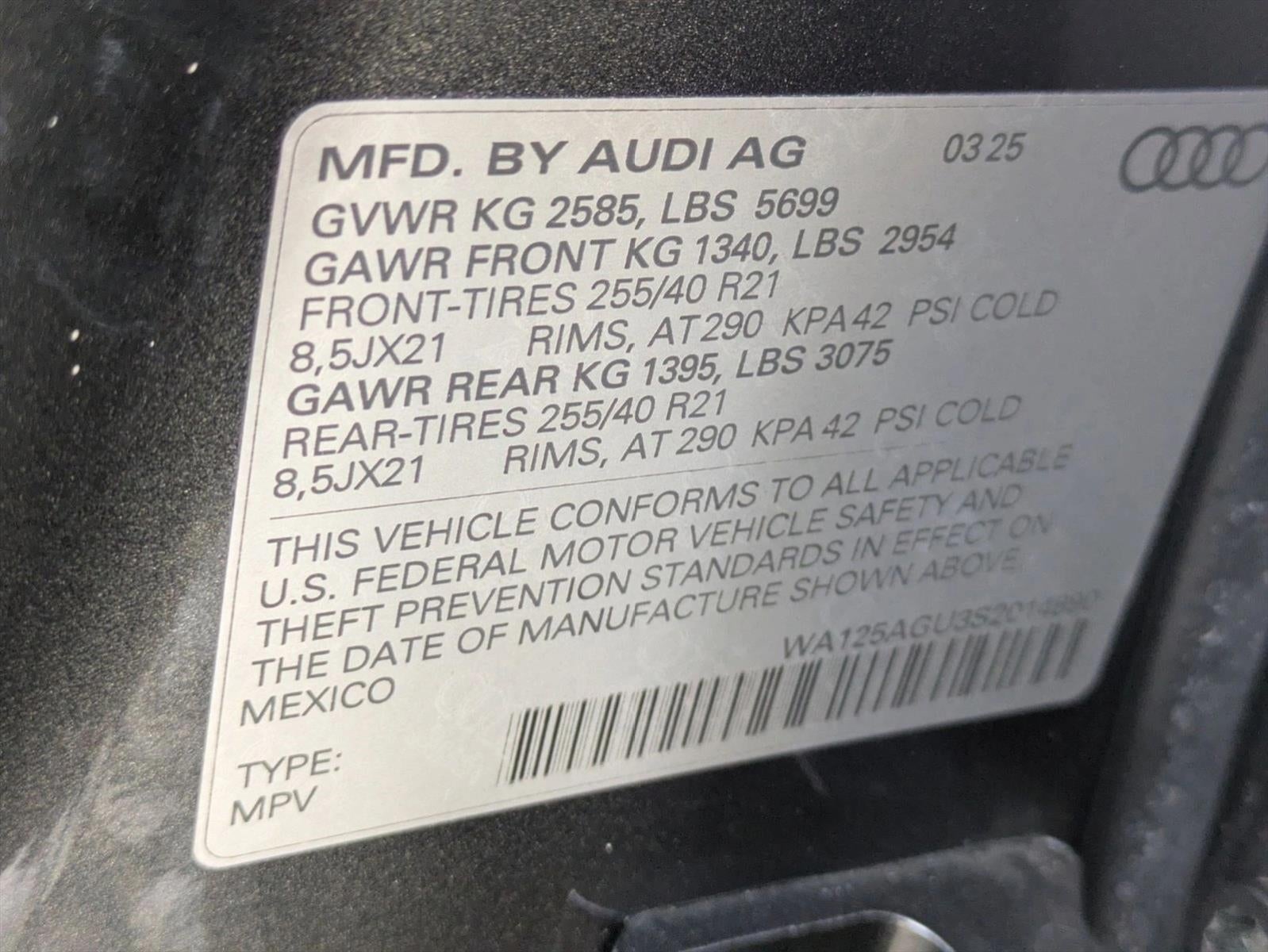 2025 Audi SQ5 Premium Plus 3.0 TFSI quattro