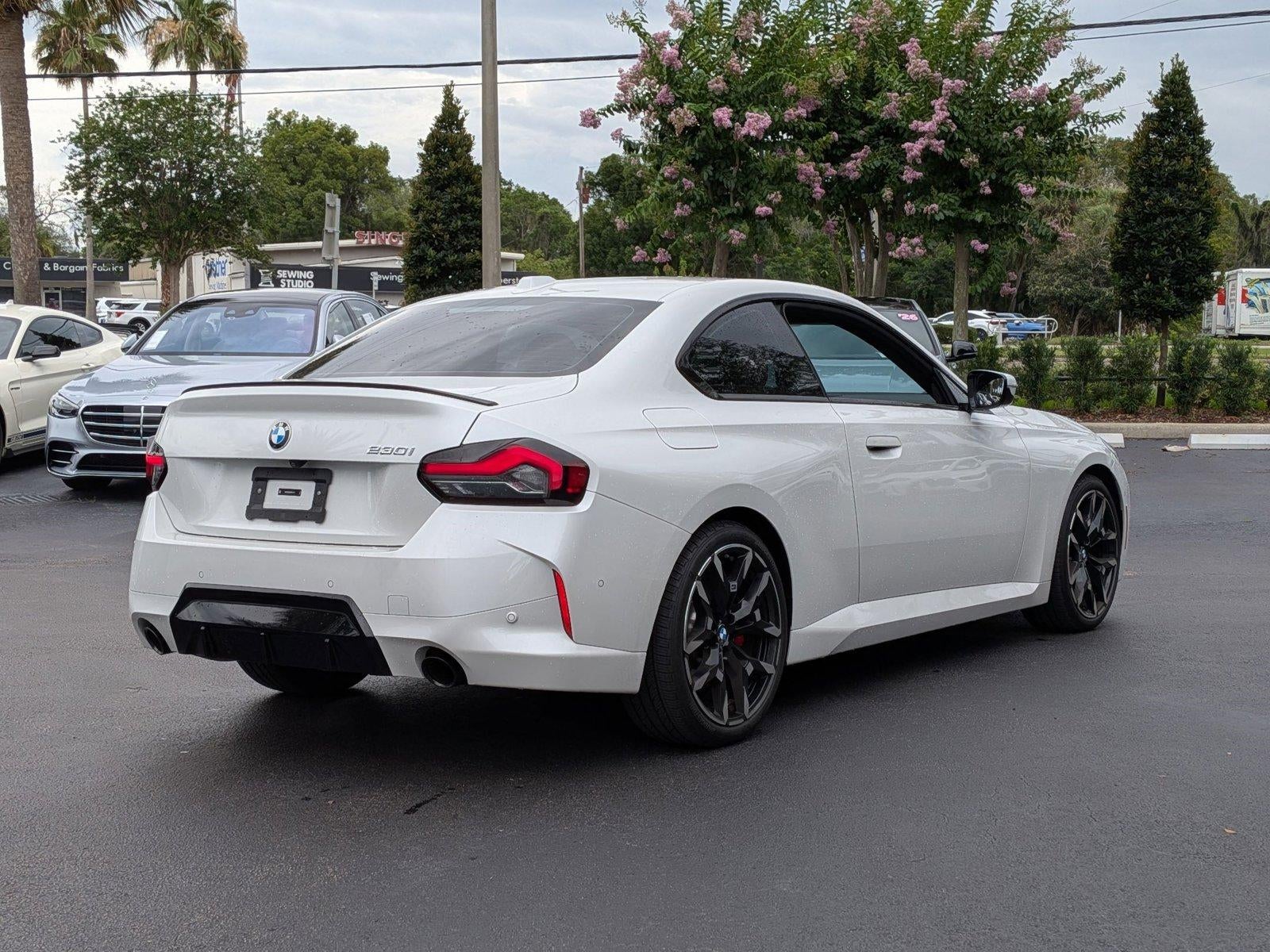 2025 BMW 230i Coupe
