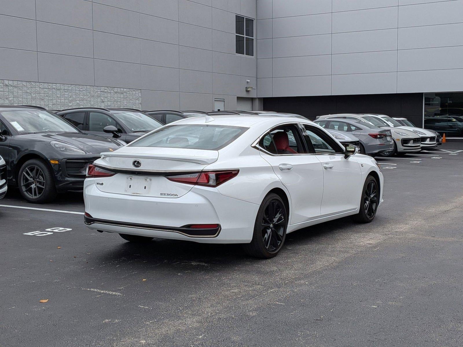 2024 Lexus ES 300h F SPORT Handling FWD