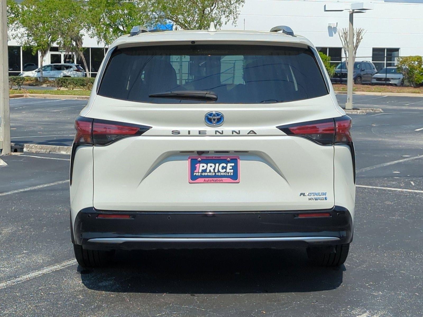 2021 Toyota Sienna Platinum FWD 7-Passenger (Natl)