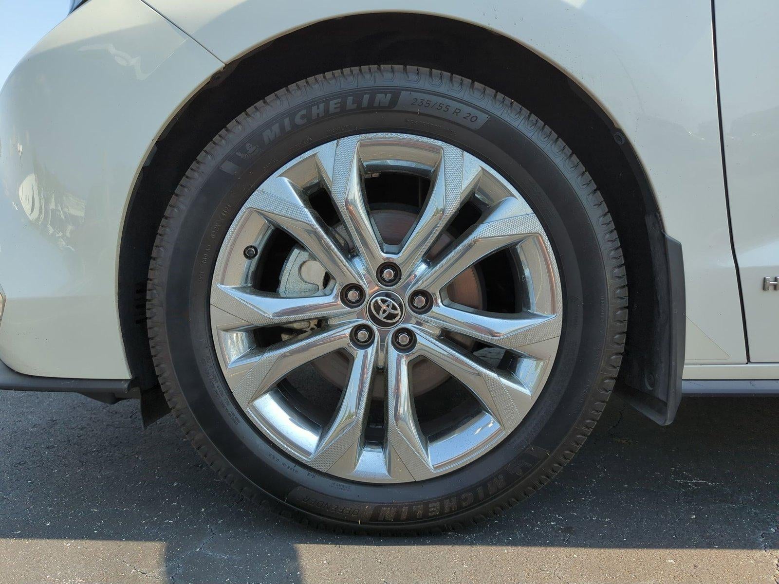 2021 Toyota Sienna Platinum FWD 7-Passenger (Natl)