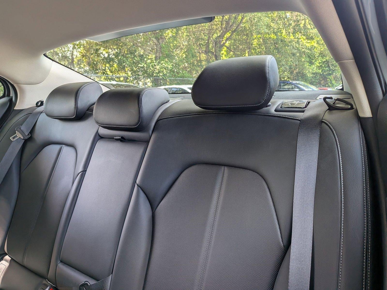 2023 Genesis G70 2.0T RWD