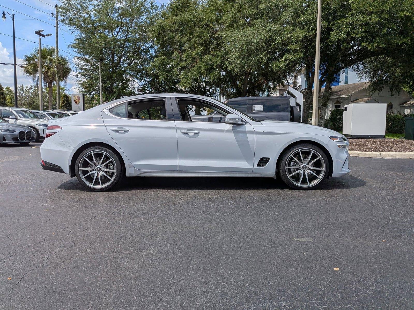 2023 Genesis G70 2.0T RWD