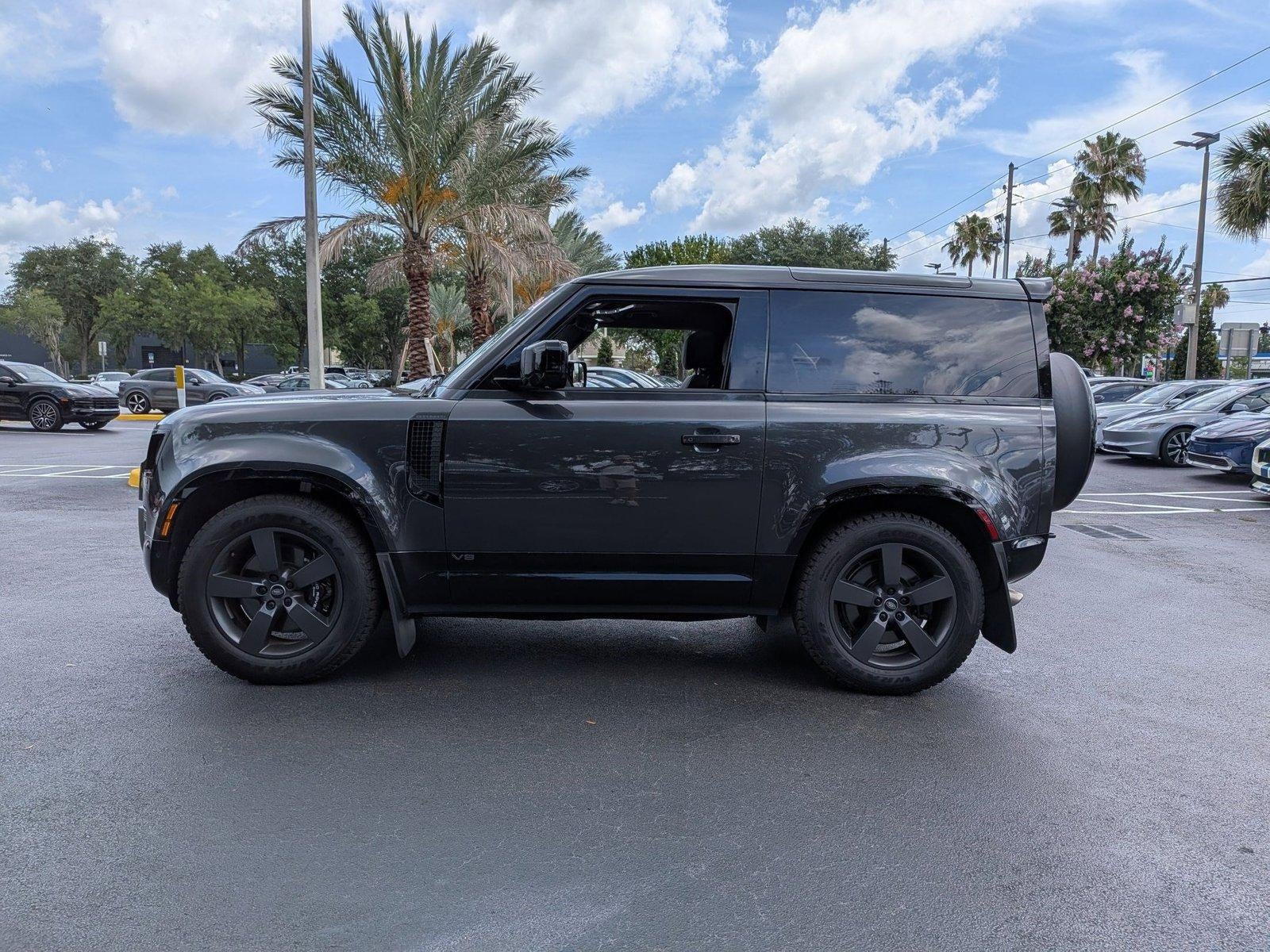 2024 Land Rover Defender 90 P525 V8