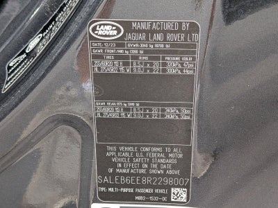 2024 Land Rover Defender 90 P525 V8