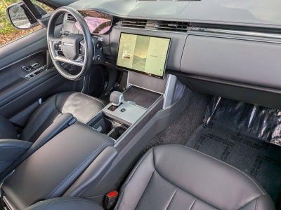 2025 Land Rover Range Rover P530 SE SWB