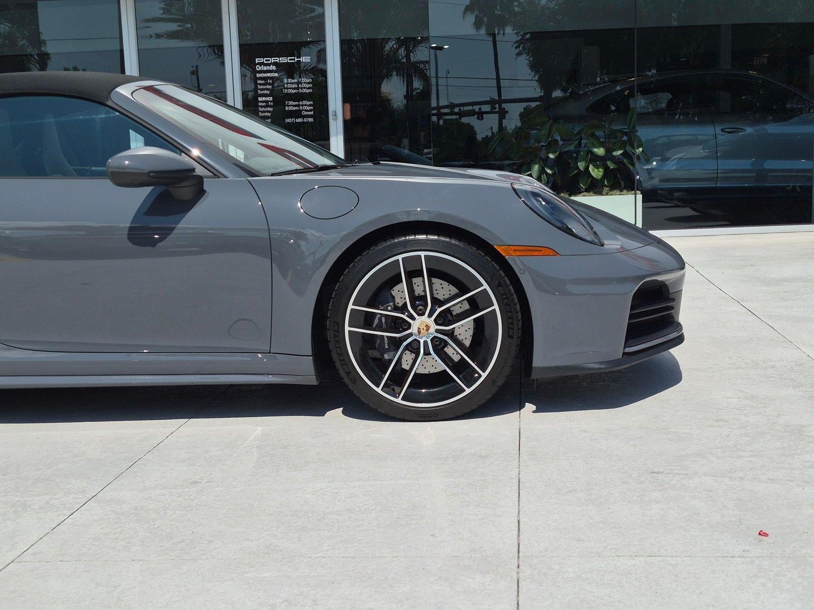 2025 Porsche 911 Carrera Cabriolet