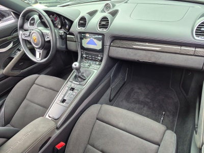 2021 Porsche 718 Spyder Roadster