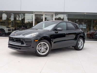 2025 Porsche Macan AWD