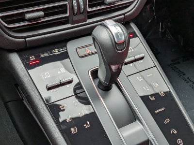 2025 Porsche Macan AWD