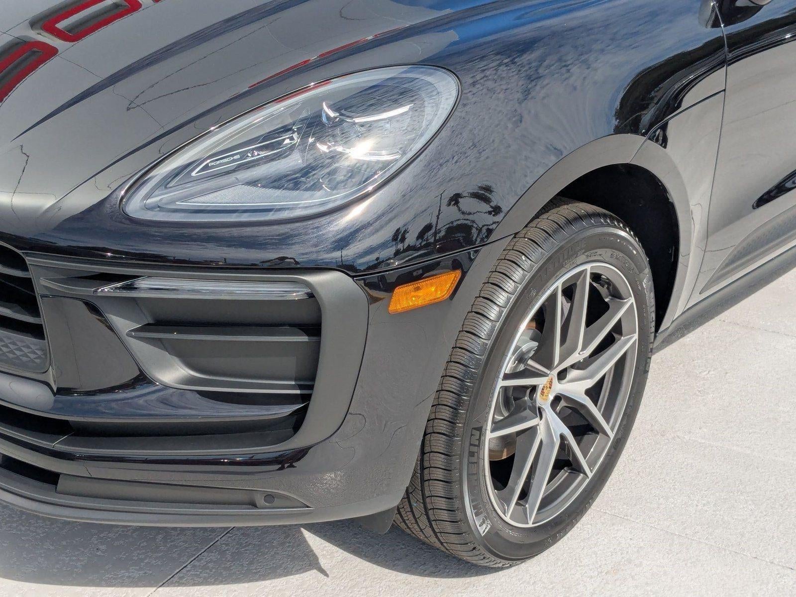 2025 Porsche Macan AWD