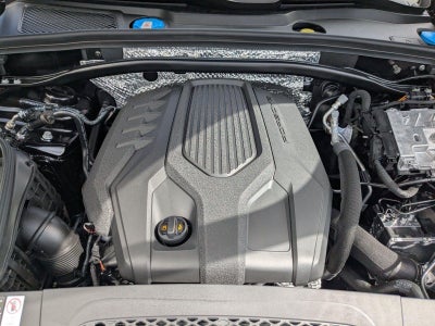 2025 Porsche Macan AWD