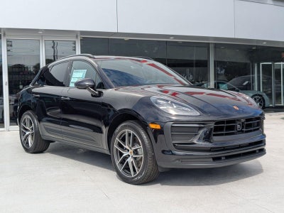 2025 Porsche Macan AWD