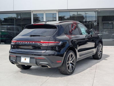 2025 Porsche Macan AWD