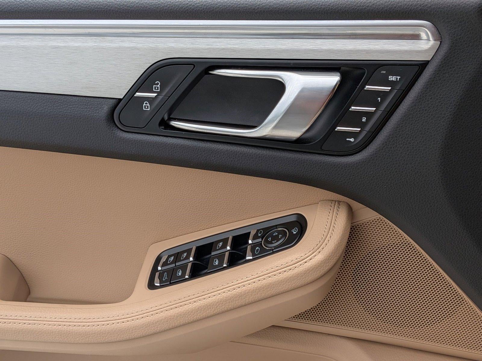 2024 Porsche Macan AWD