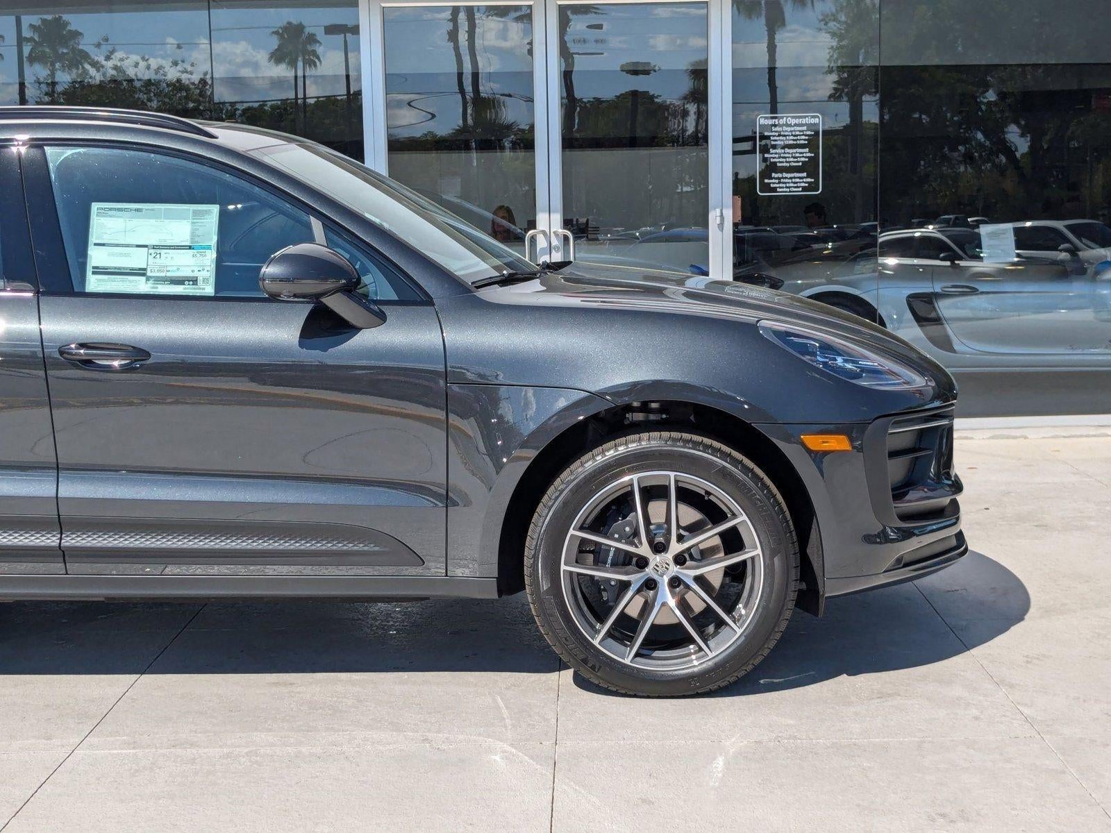 2025 Porsche Macan AWD