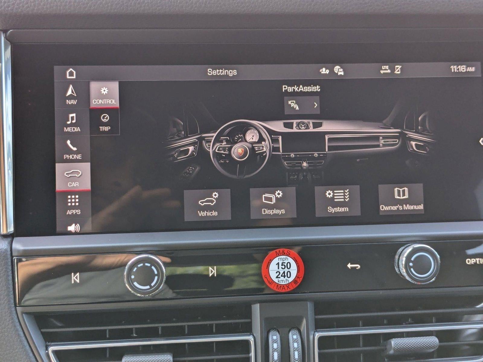 2025 Porsche Macan AWD