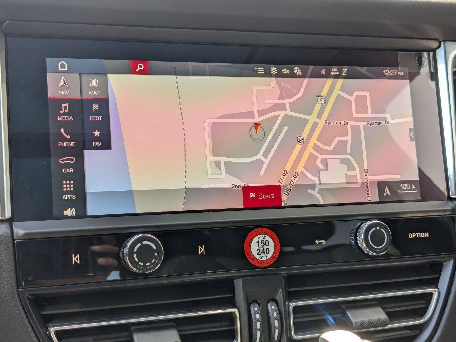 2025 Porsche Macan AWD