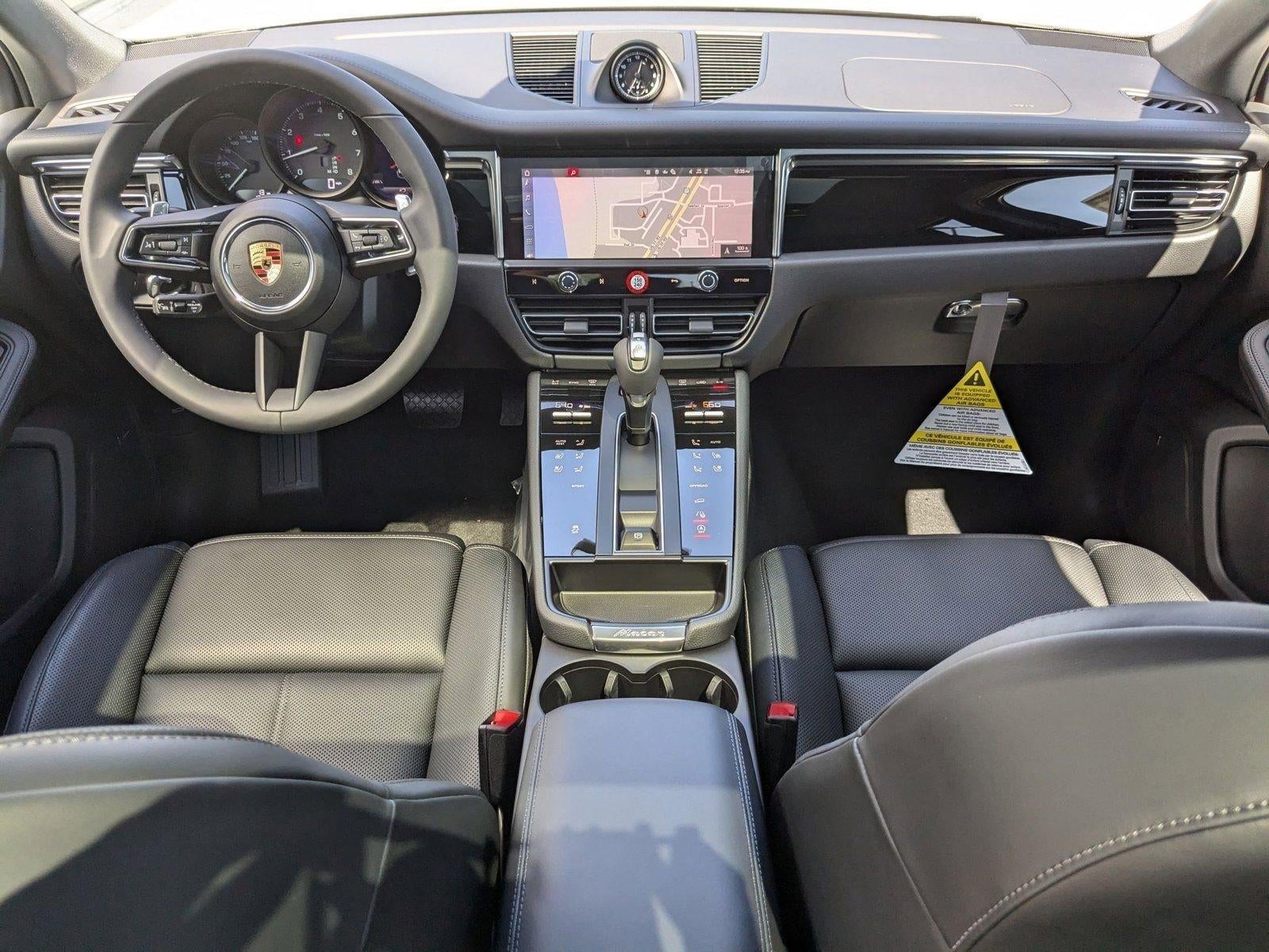 2025 Porsche Macan AWD