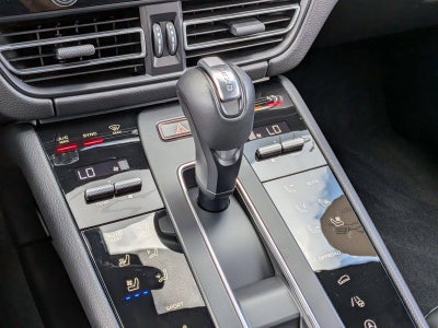 2025 Porsche Macan AWD