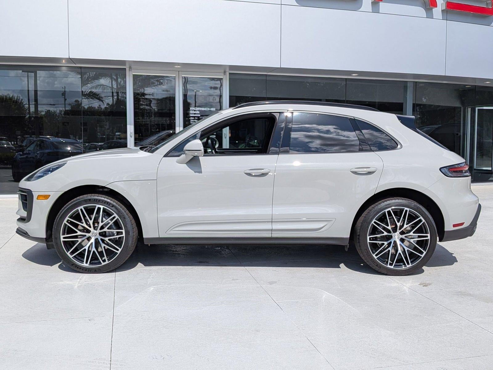 2025 Porsche Macan AWD