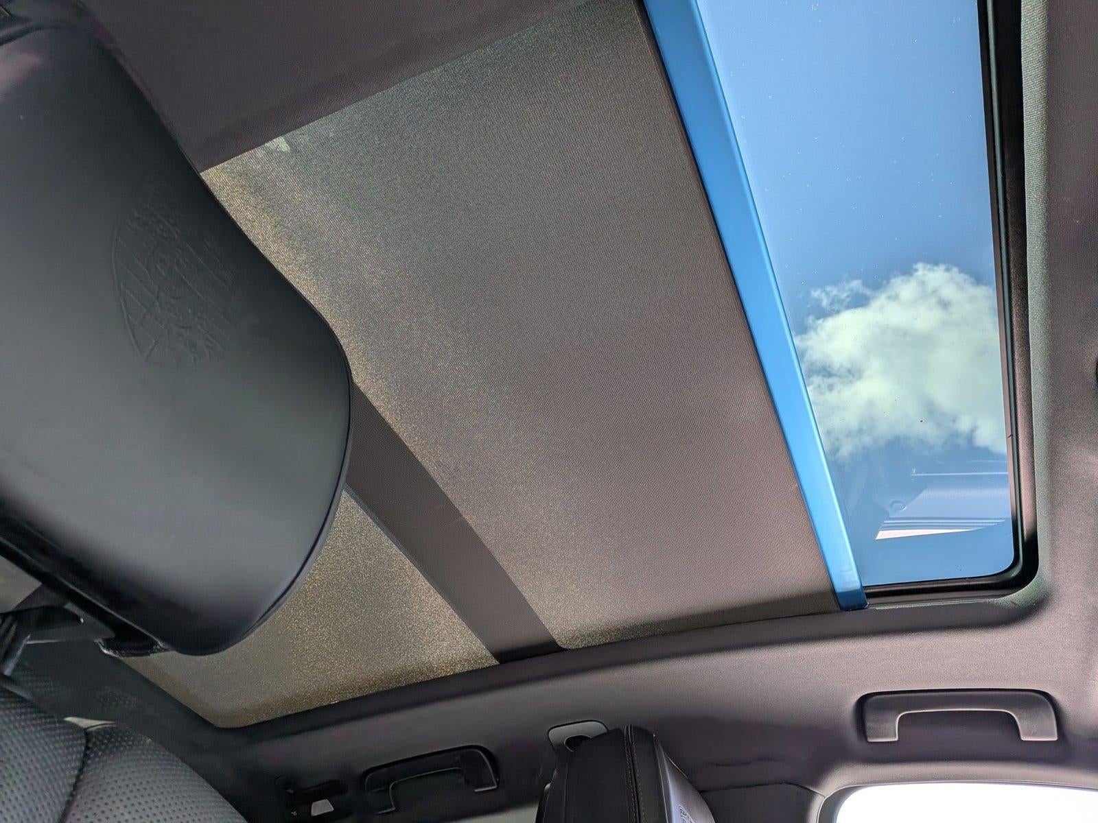 2025 Porsche Macan AWD