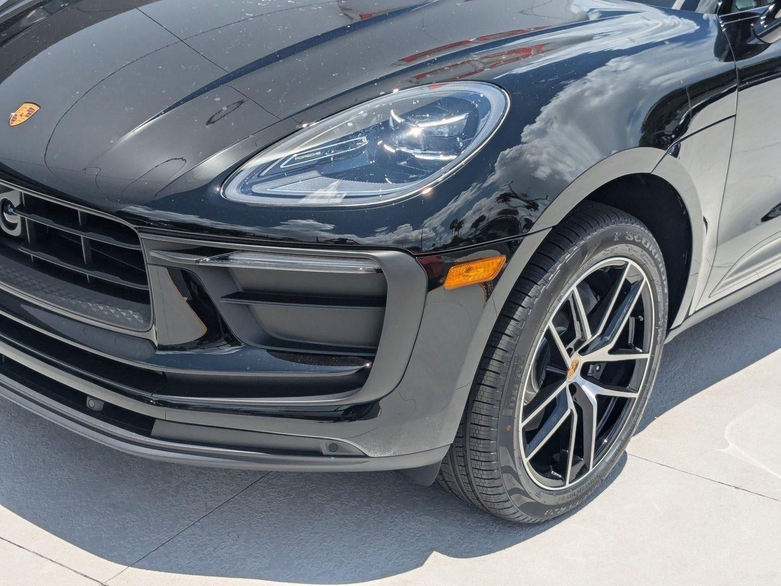 2025 Porsche Macan AWD