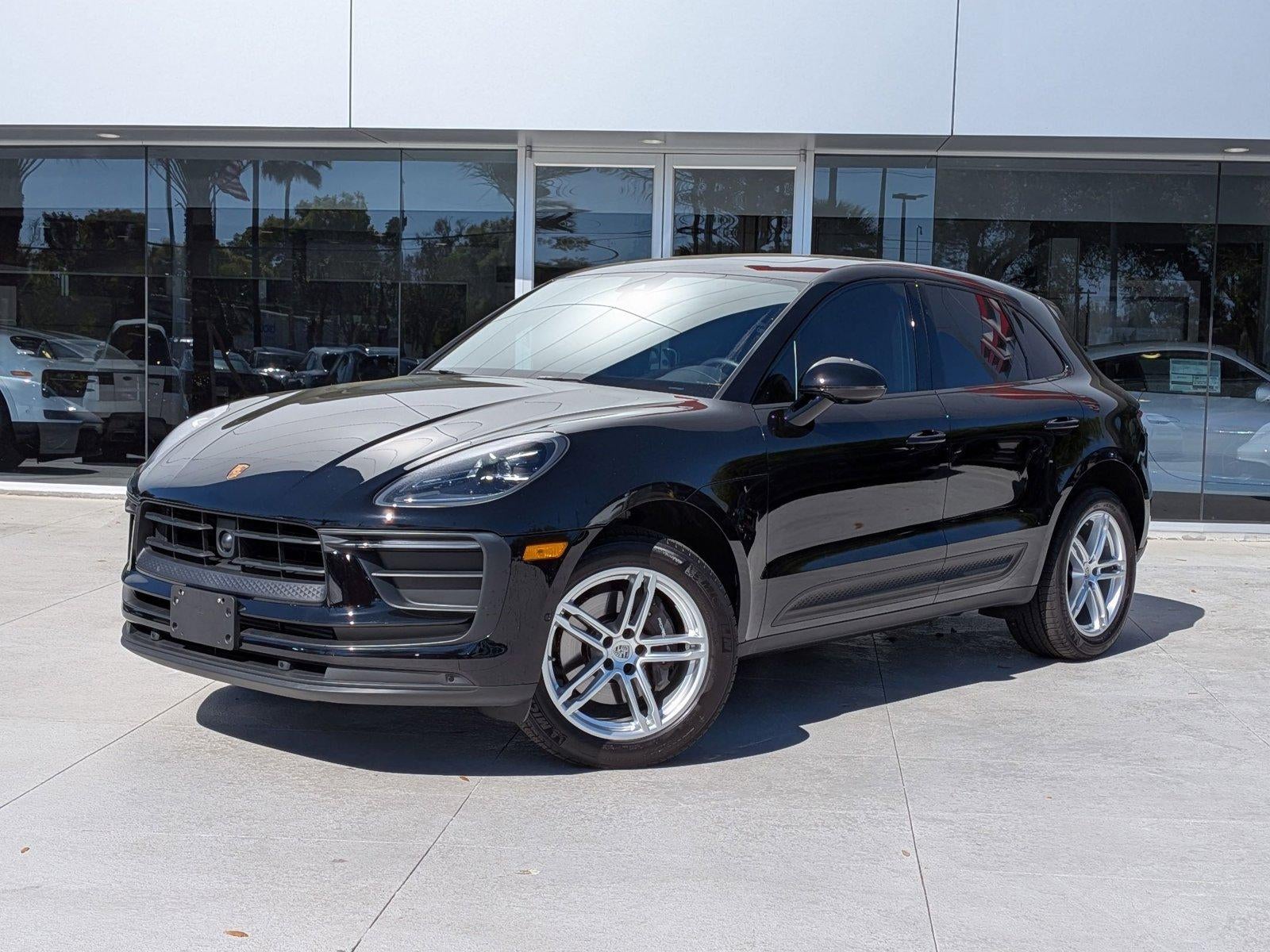 2023 Porsche Macan AWD