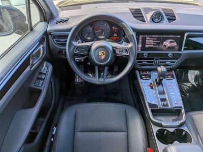 2023 Porsche Macan AWD