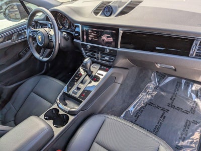2023 Porsche Macan AWD