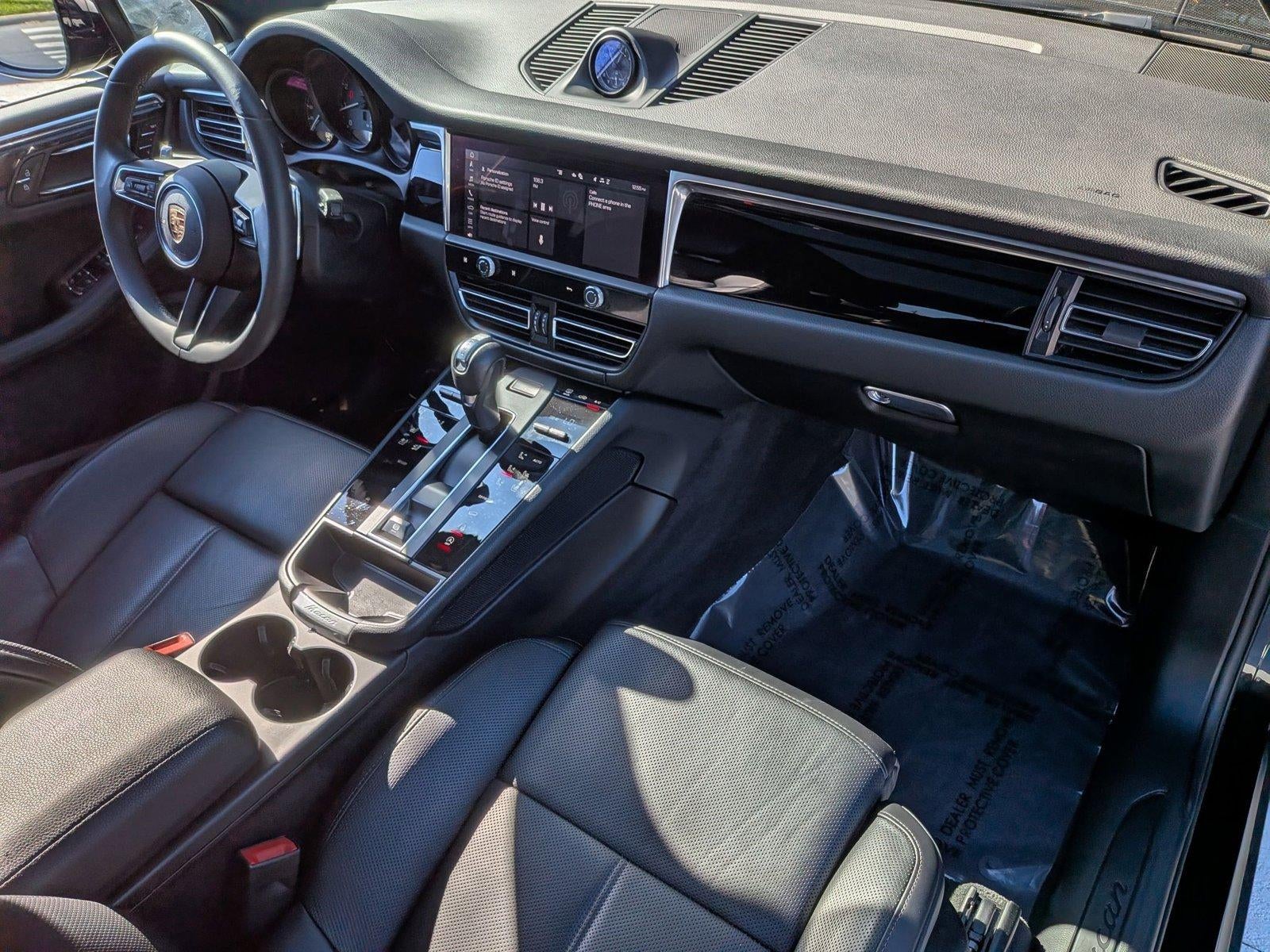 2025 Porsche Macan T AWD