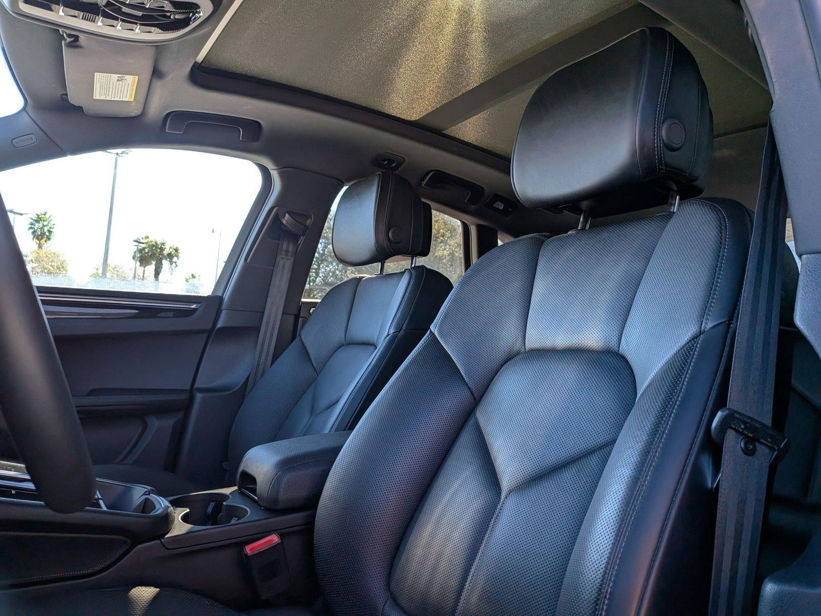 2025 Porsche Macan T AWD