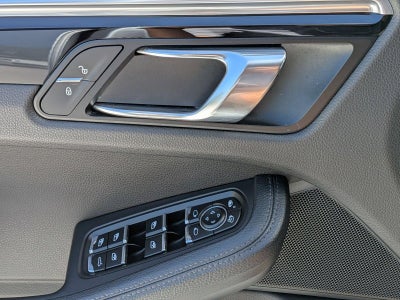 2019 Porsche Macan AWD