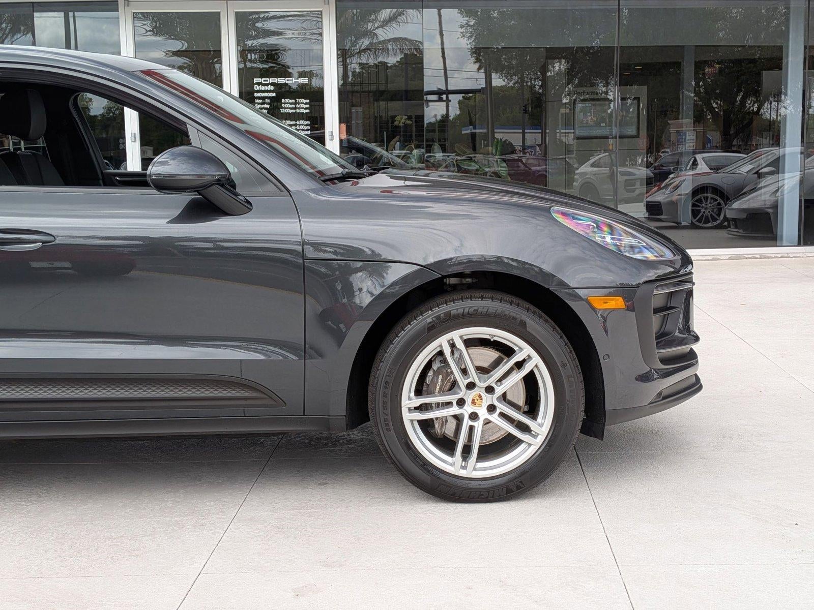 2023 Porsche Macan AWD