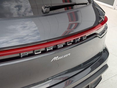 2023 Porsche Macan AWD