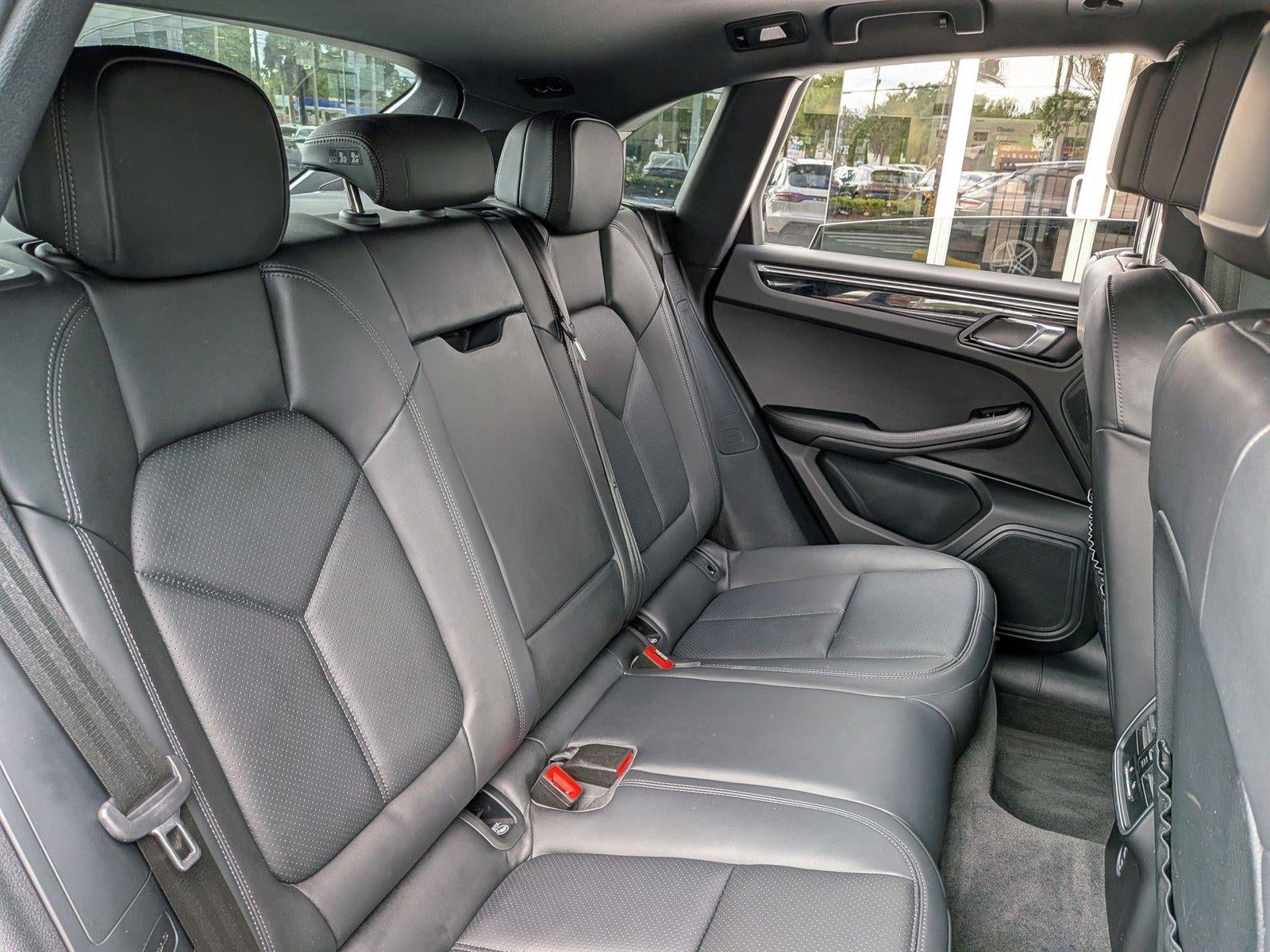 2023 Porsche Macan AWD