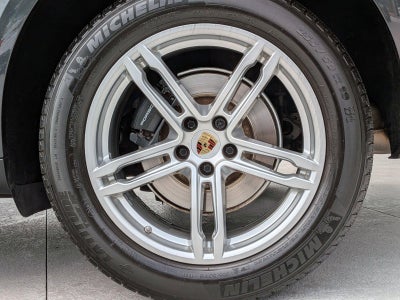 2023 Porsche Macan AWD