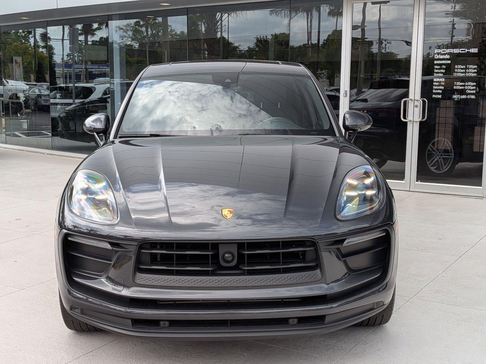 2023 Porsche Macan AWD