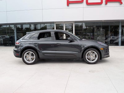2023 Porsche Macan AWD