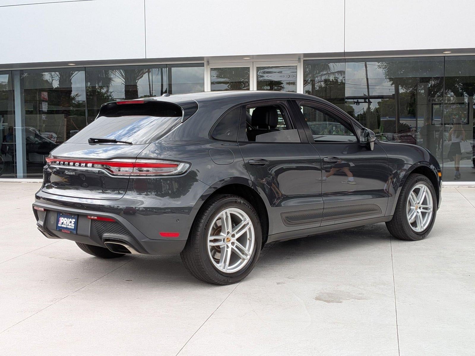 2023 Porsche Macan AWD