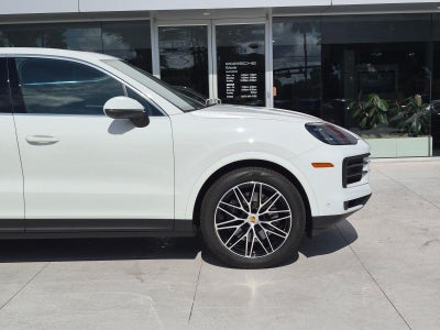 2025 Porsche Cayenne AWD