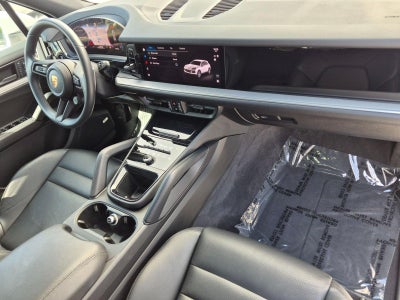 2025 Porsche Cayenne AWD