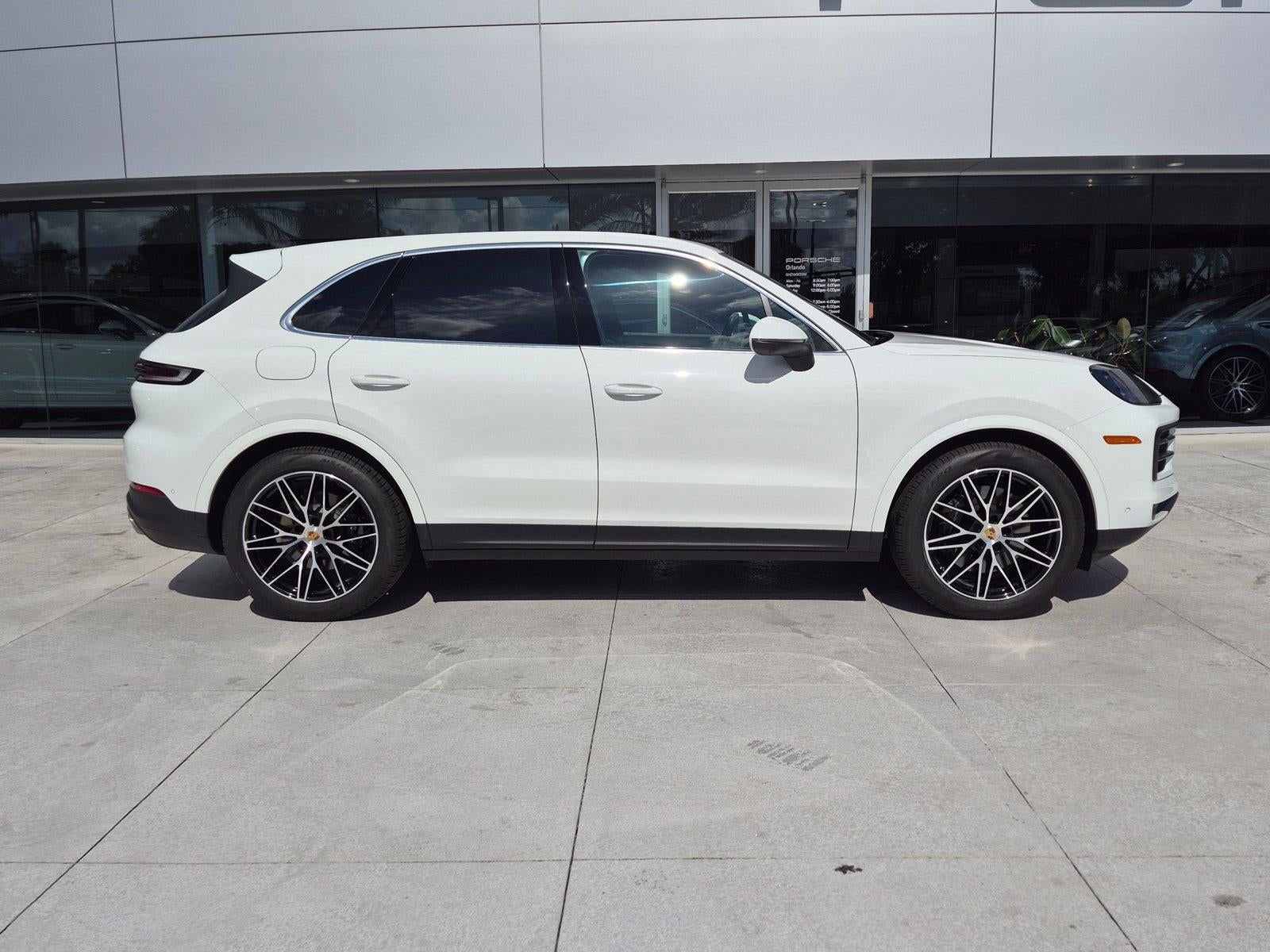 2025 Porsche Cayenne AWD